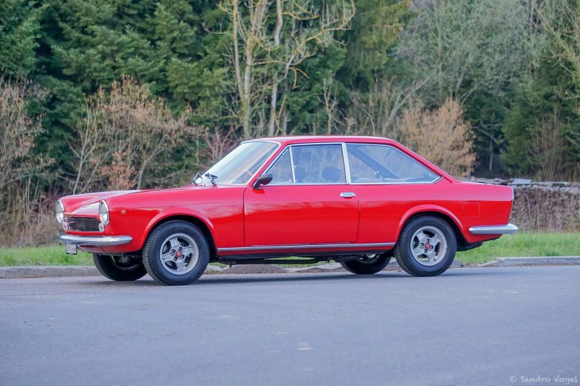 Fiat 124 sport coupe
