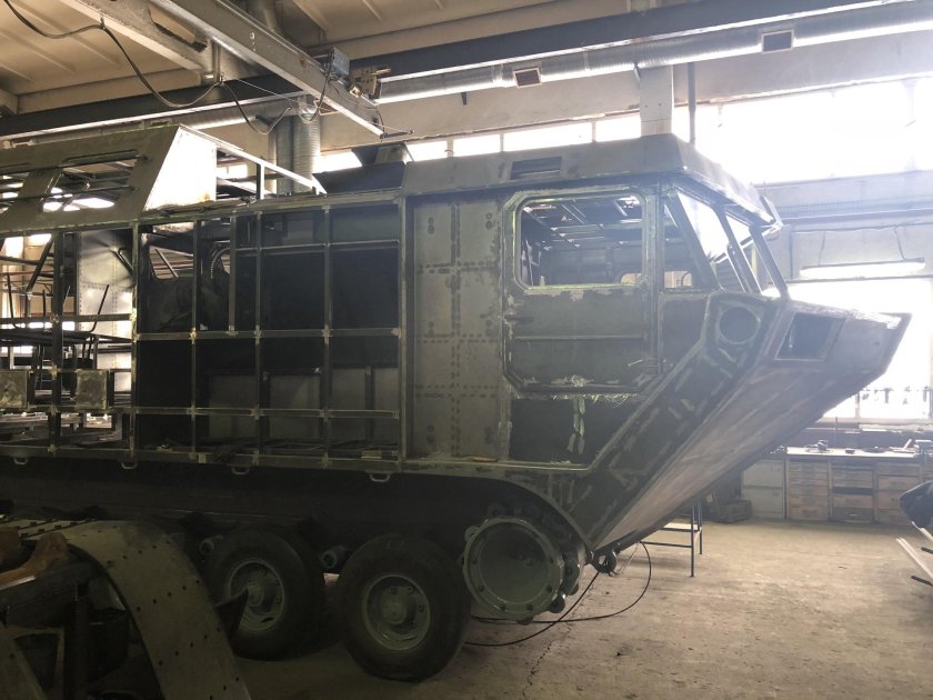 ДТ-10 Витязь кабина