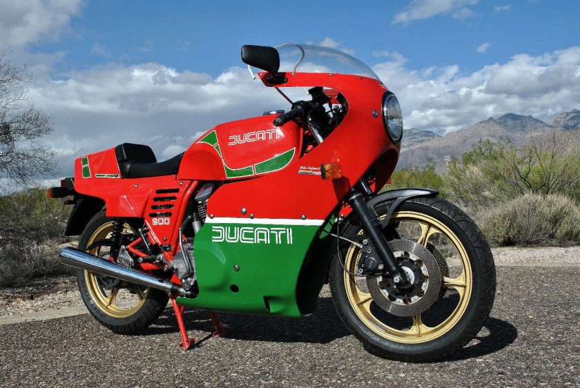 Ducati 900ss