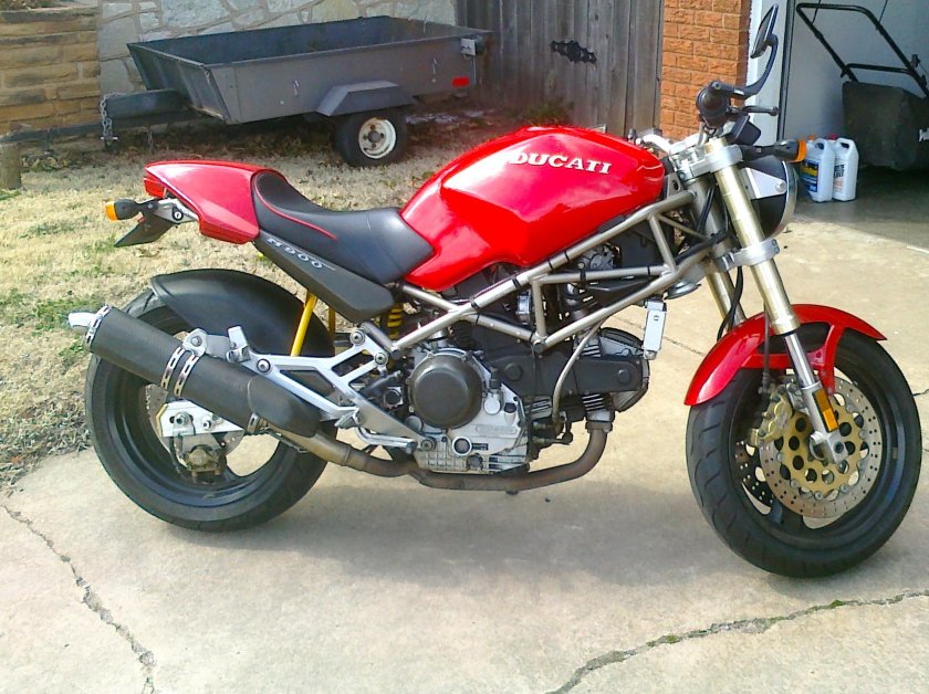Ducati Monster 900