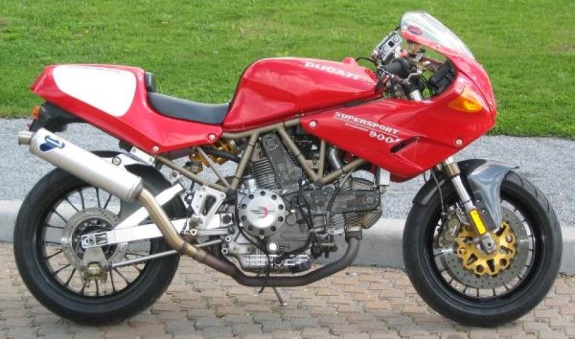 Ducati 900ss