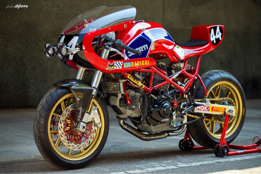 Ducati Monster 900 Custom