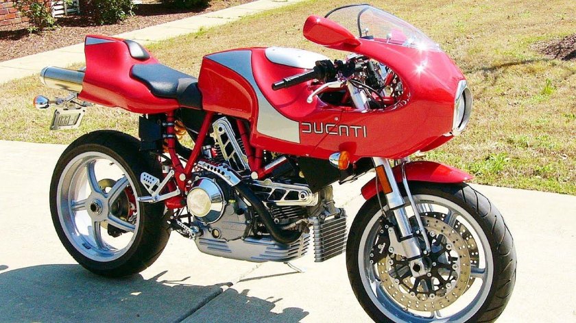 Ducati mh900e
