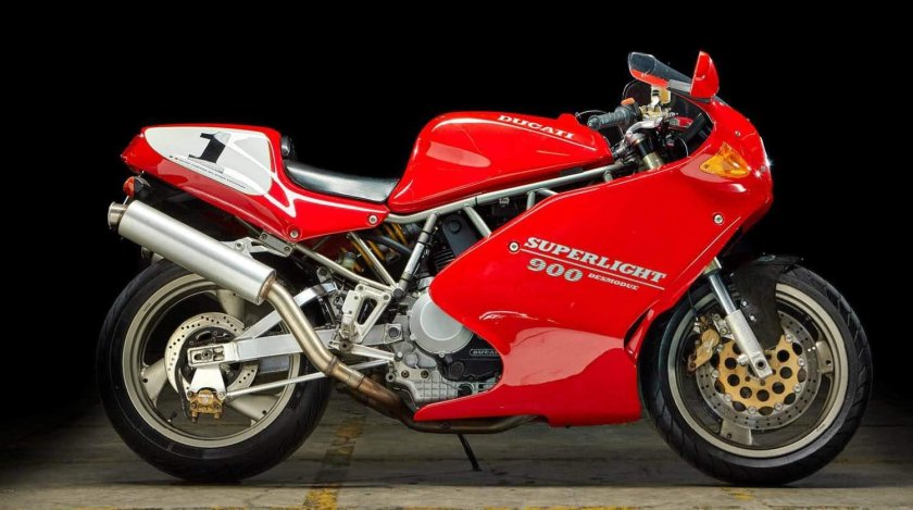 Ducati Supersport 900