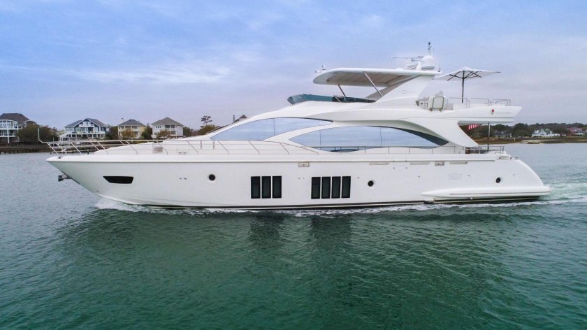Яхта Azimut 58
