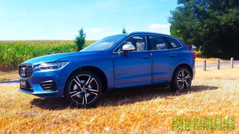 Вольво хс60 синий