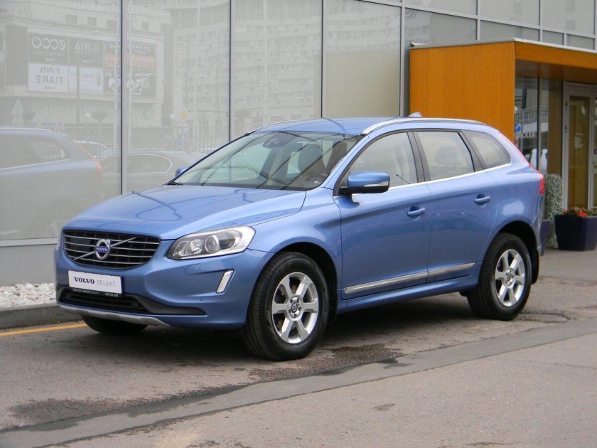 Вольво хс60 голубая