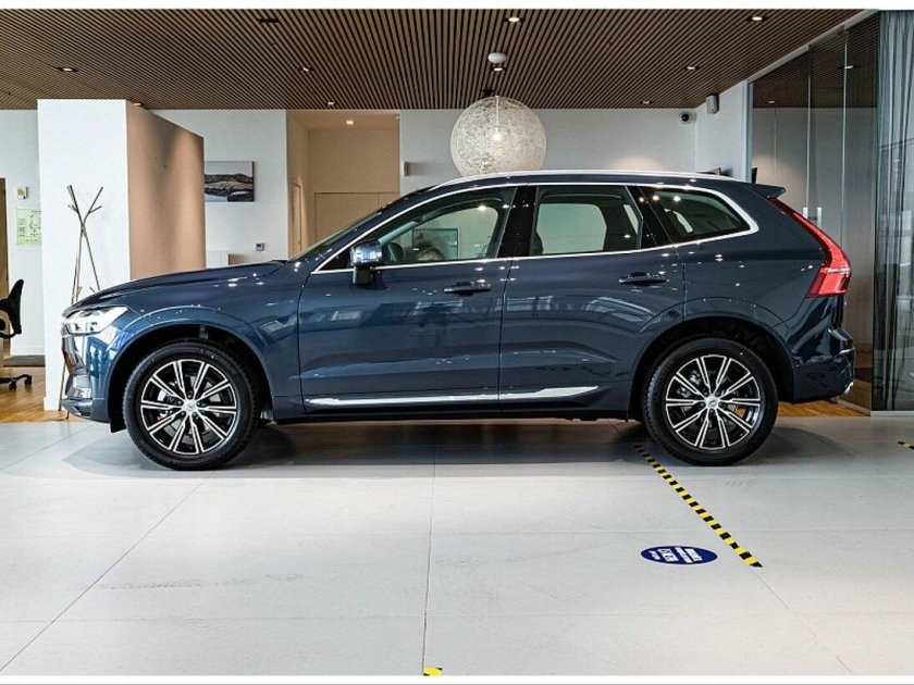 Volvo xc60 2017 года цвет серо-голубой