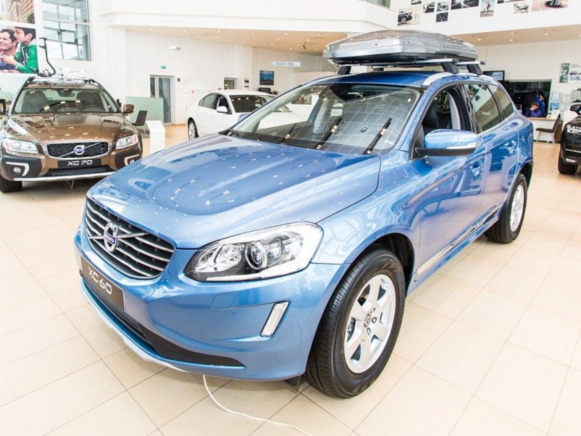 Вольво хс60 голубая