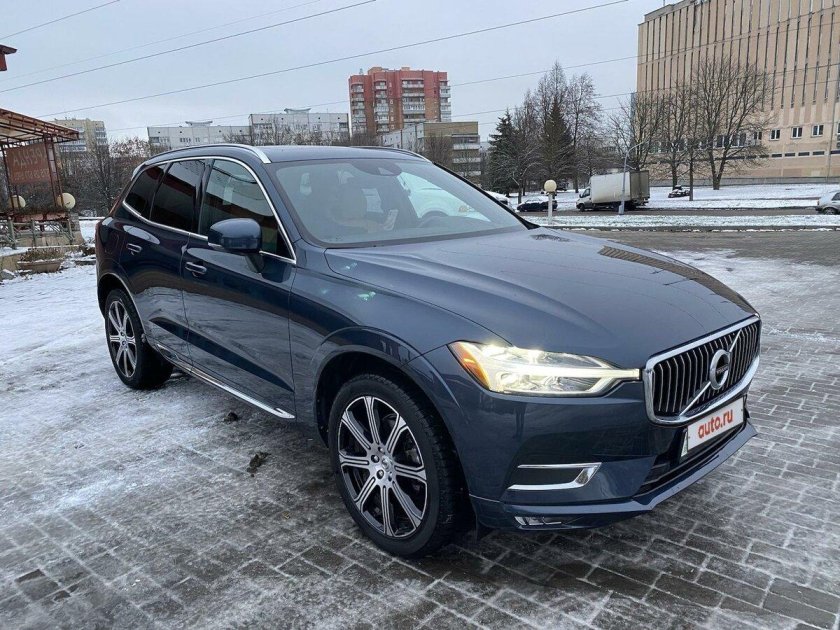 Volvo xc60 2020 синяя