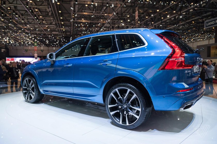 Вольво хс60 синий