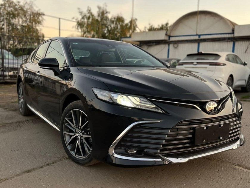 Тойота камри 2024