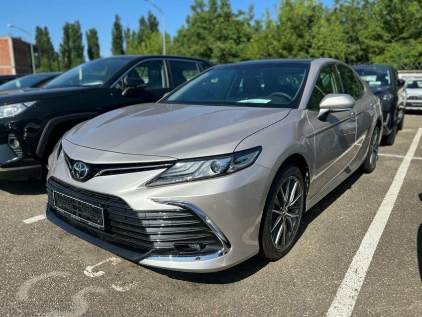 Toyota Camry 2023