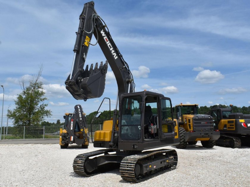 Гусеничные экскаваторы