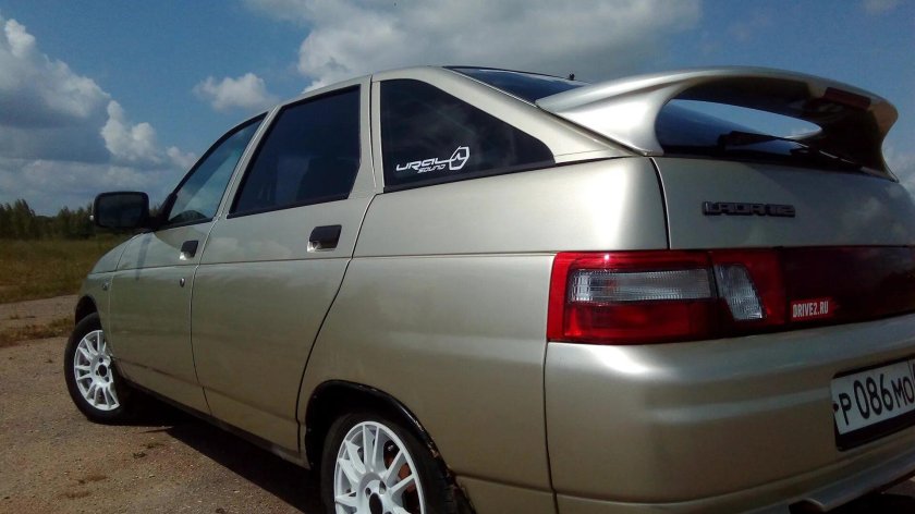 ВАЗ 2112 Нефертити