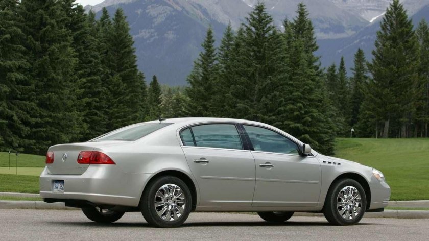 Buick Lucerne 2011