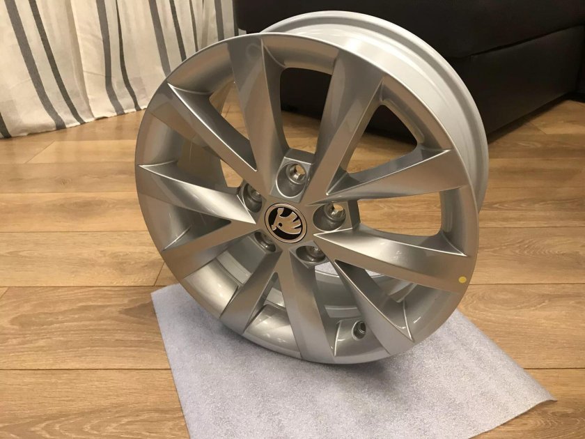 Диски Шкода Октавия r16