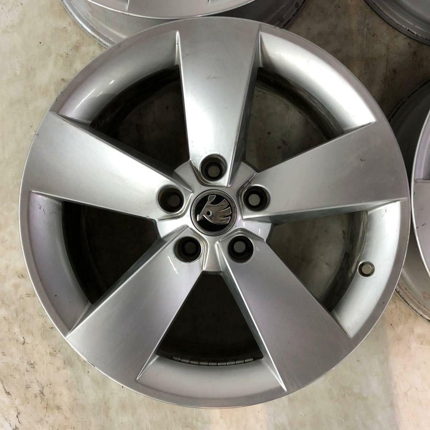 Диски шкода октавия а7 r16 оригинал