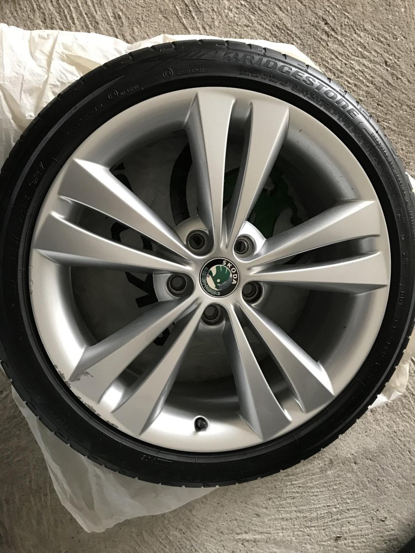 Диски Skoda r16 штатные