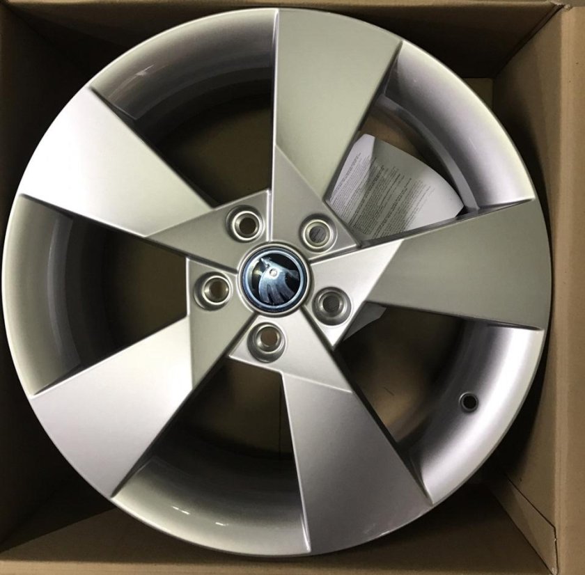 Диски Denom r17 Skoda