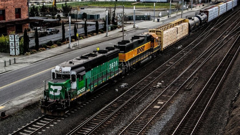 Железнодорожный транспорт