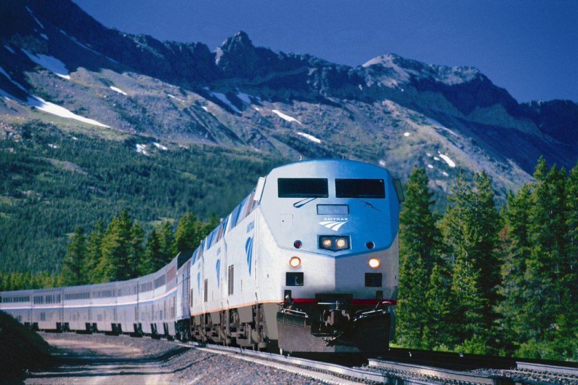 Поезда Америки Amtrak