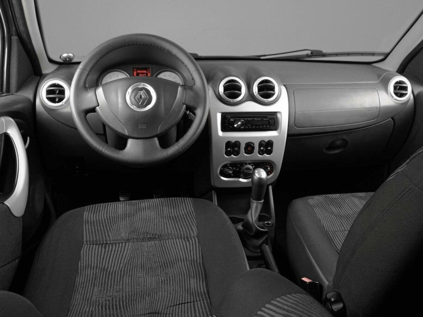 Renault Sandero 2011 бежевый