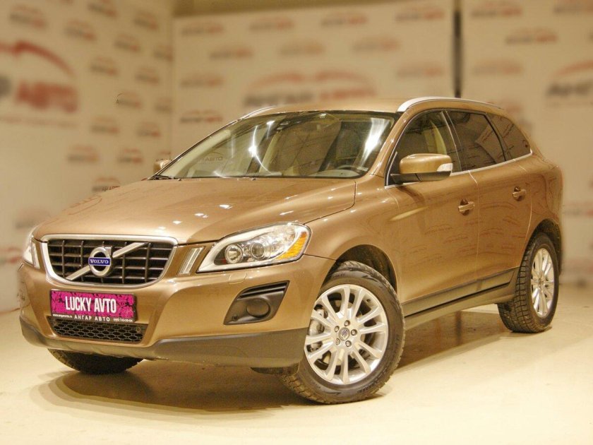 Volvo xc60 Золотая