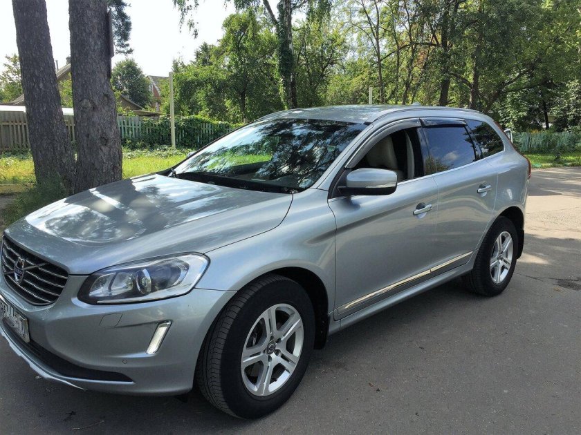 Вольво xc60 серебристый