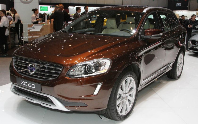 Volvo xc60 коричневая