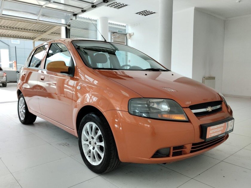 Chevrolet aveo хэтчбек оранжевый 2007