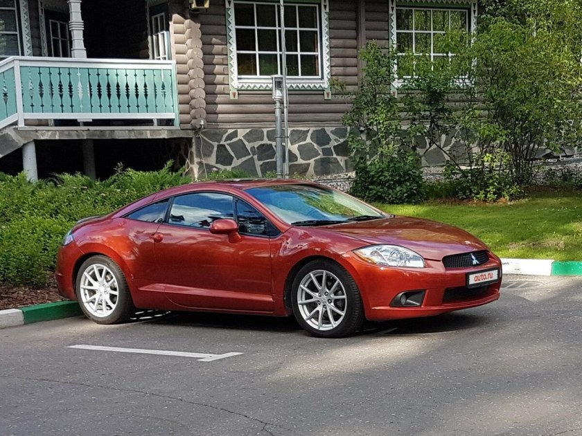 Mitsubishi Eclipse 4