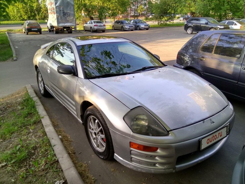 Митсубиси Эклипс 2001