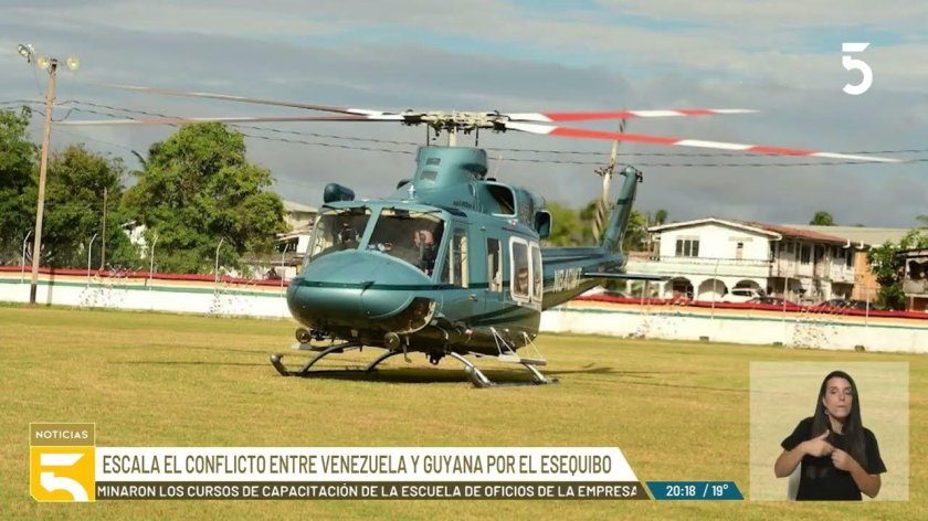 Вертолет Белл 412 ВВС Таиланда фото