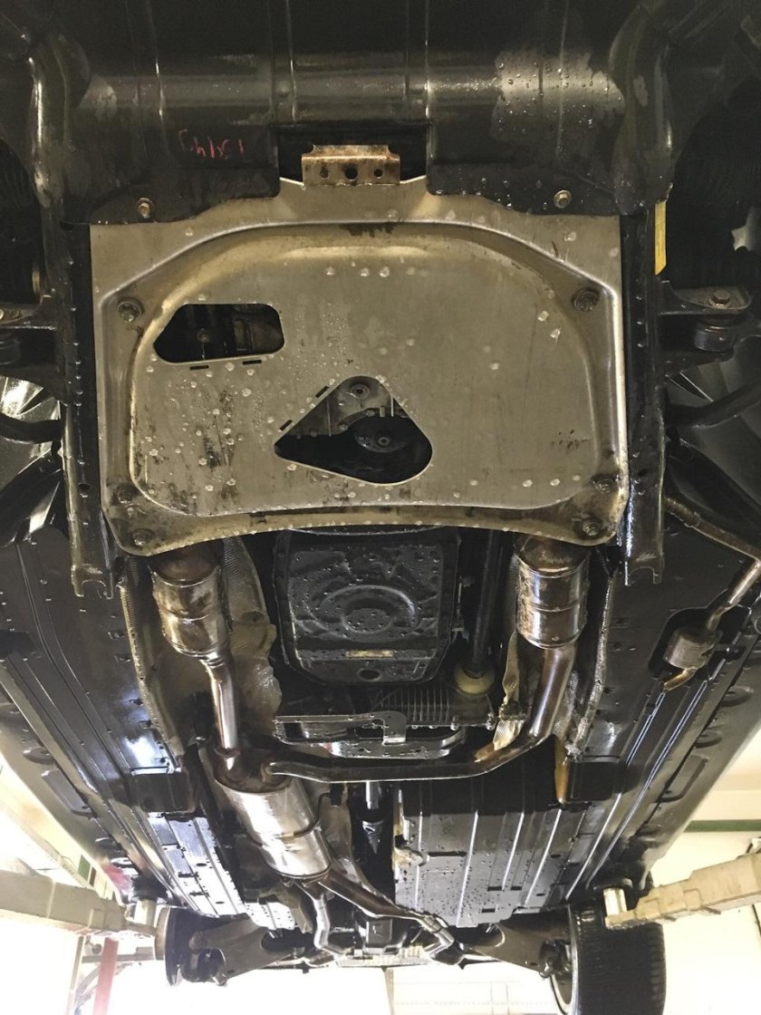 БМВ х5 е53 днище