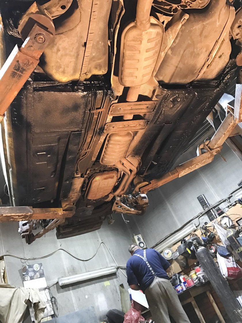 Днище БМВ е39