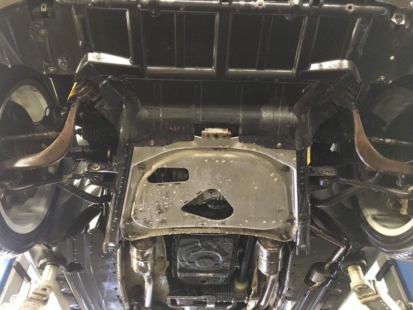 БМВ х5 е53 днище