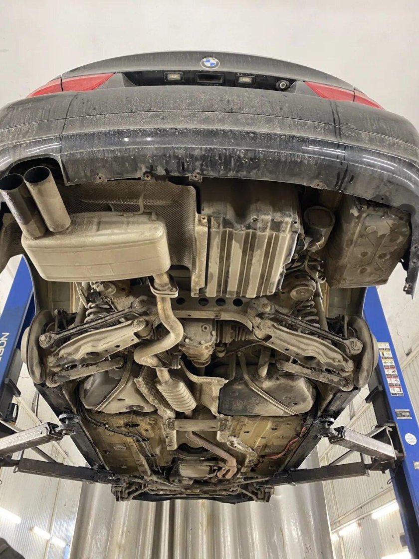 Днище БМВ f30