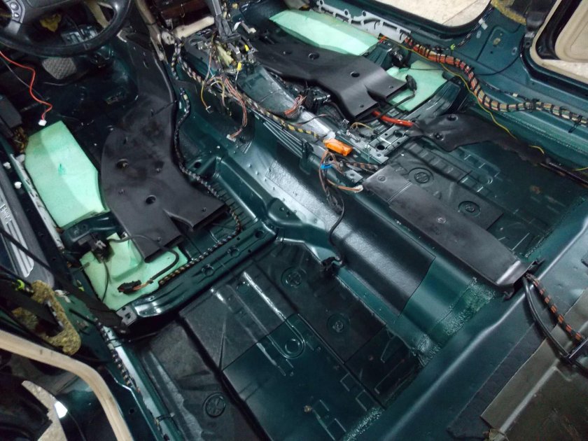 Шумоизоляция BMW e39