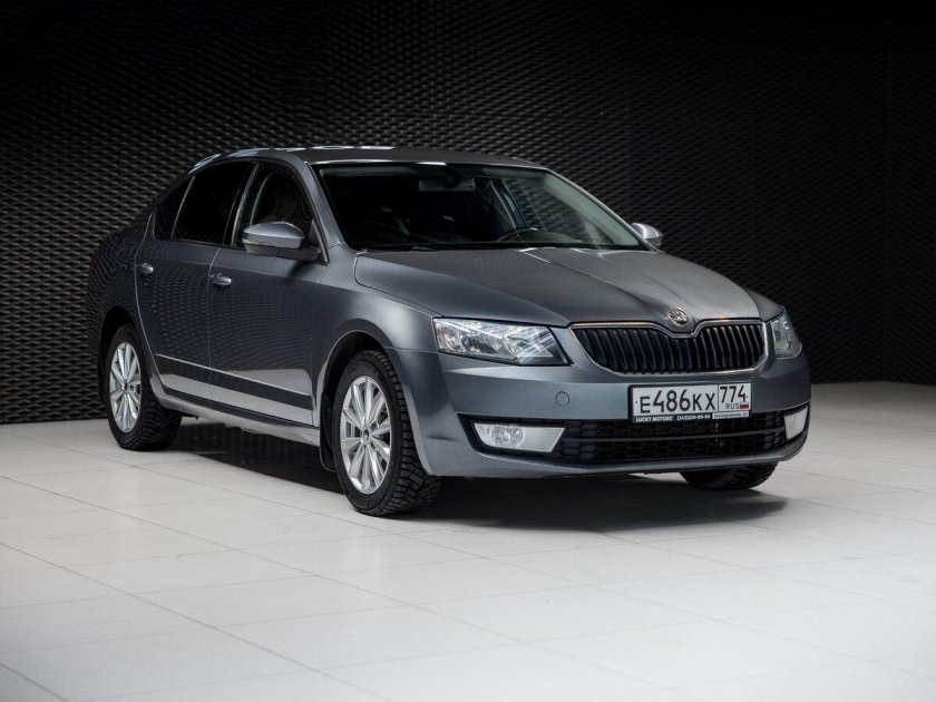 Шкода октавия серая 2013
