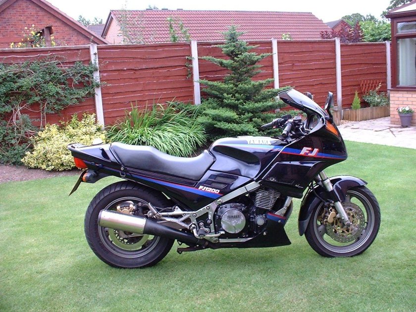 Yamaha fj1200