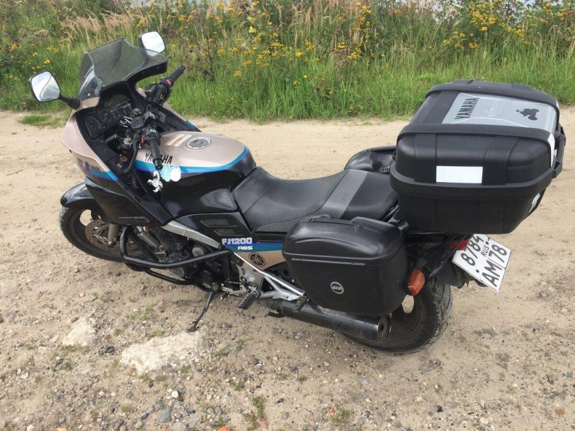 Ямаха ФЖ 1200