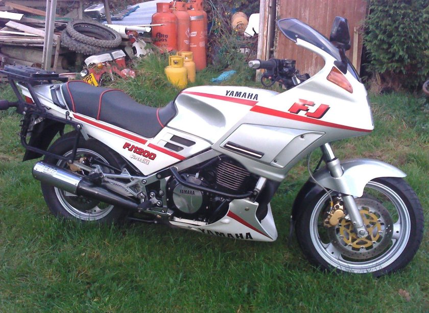 Yamaha fj1200