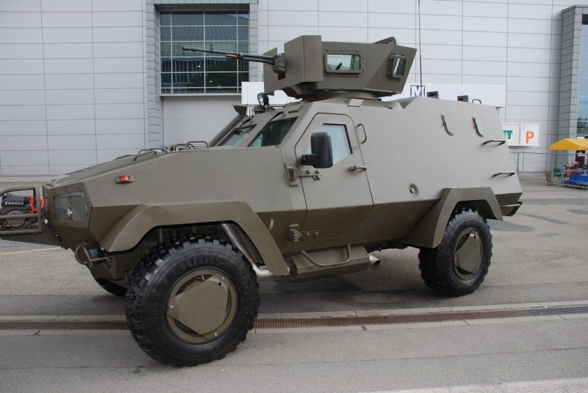 Бронеавтомобиль дозор