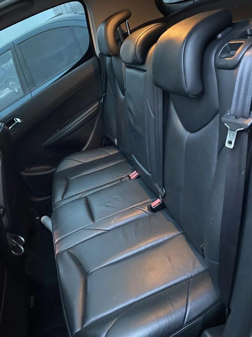 Пежо 308 sw салон