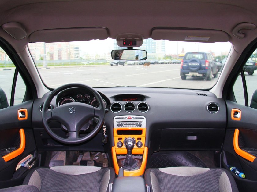 Пежо 308 салон