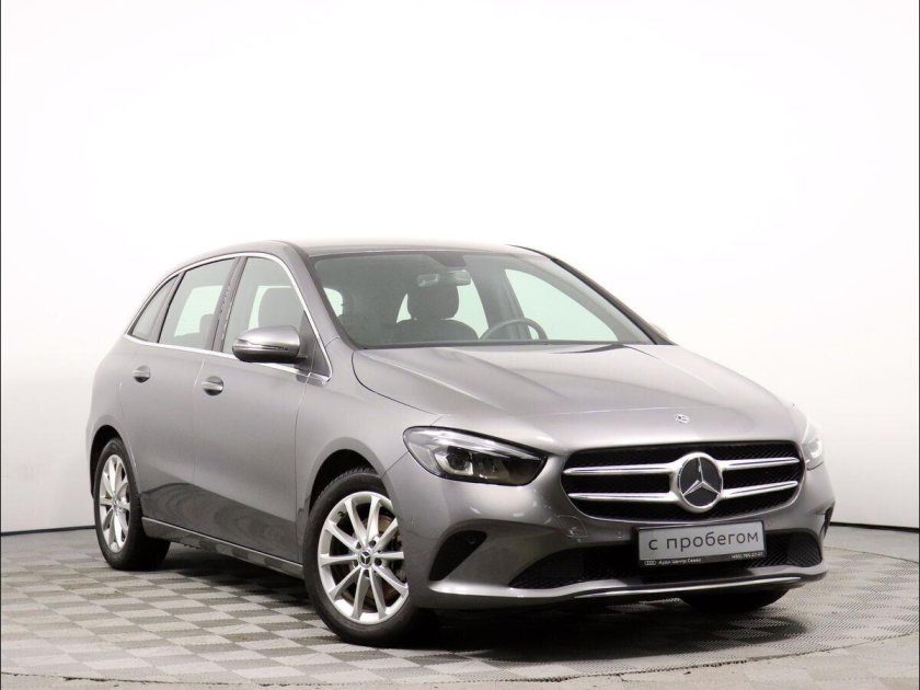 Серый мерседес