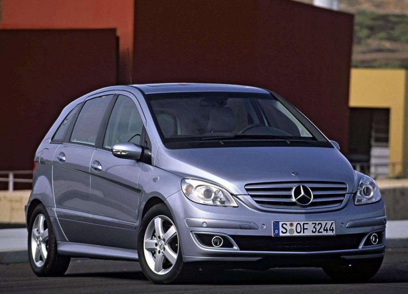 Mercedes Benz b200
