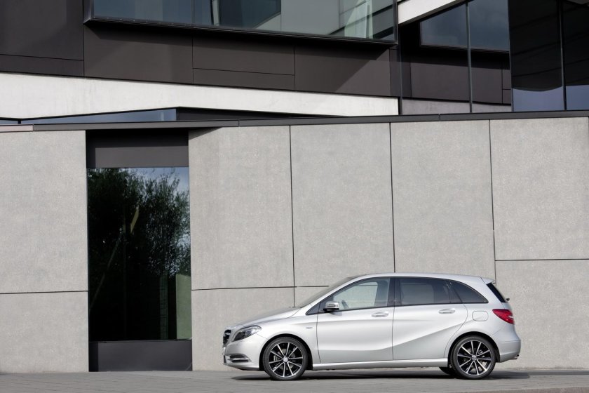 Mercedes b-class 2011 год