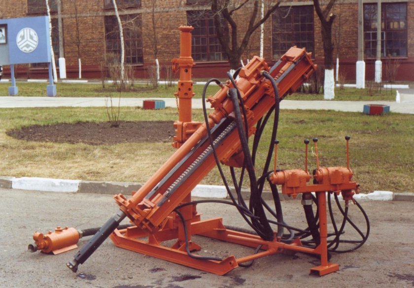 Станок буровой бга2м